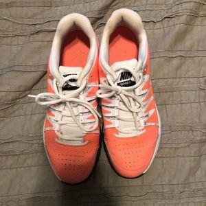 Nike Vapor Court Tennis Shoes